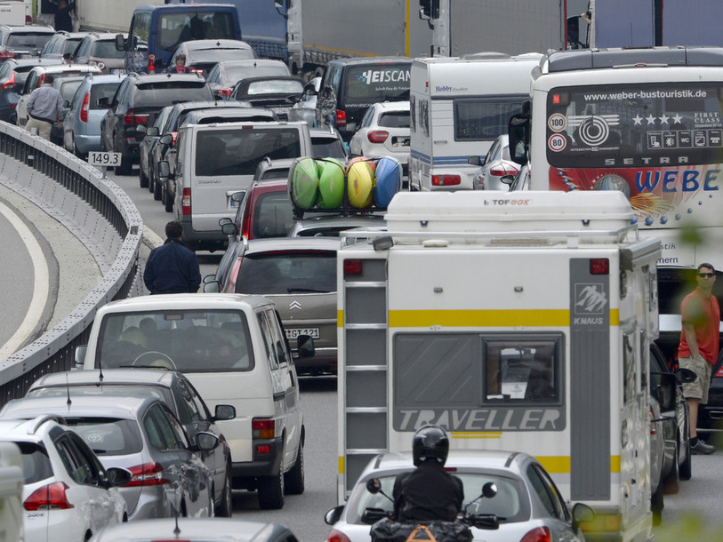 Les départs provoquent des bouchons sur l'axe du Gothard