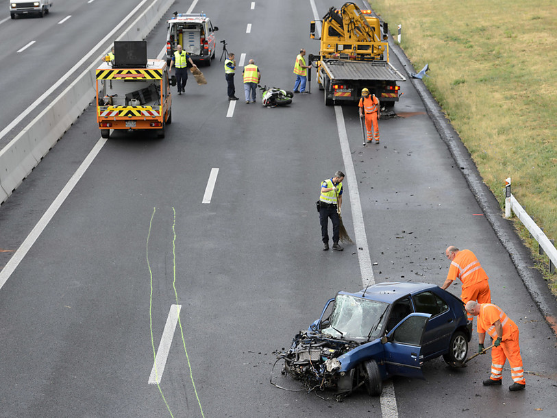 Un jeune motard meurt sur l'autoroute A1 entre Cossonay et Crissier