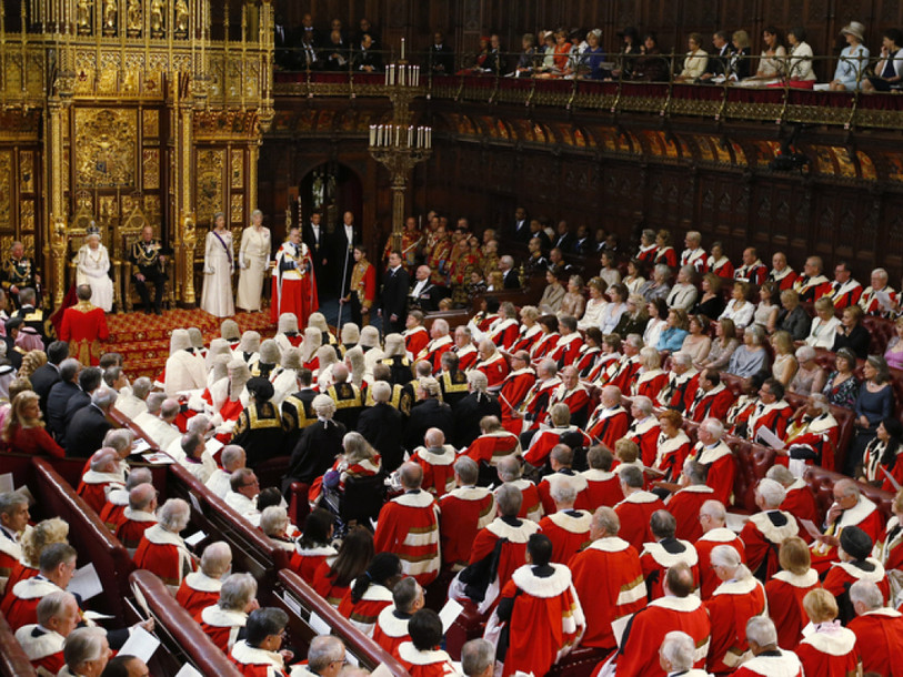 Démission du président adjoint des Lords suite à un scandale