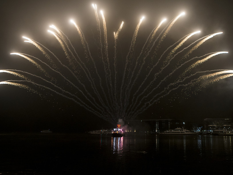 Des cantons allègent leur interdiction liée aux feux d'artifice