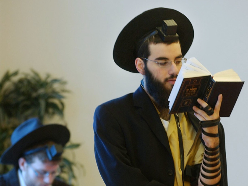 Juif orthodoxe attaqué en plein jour par des néonazis à Zurich