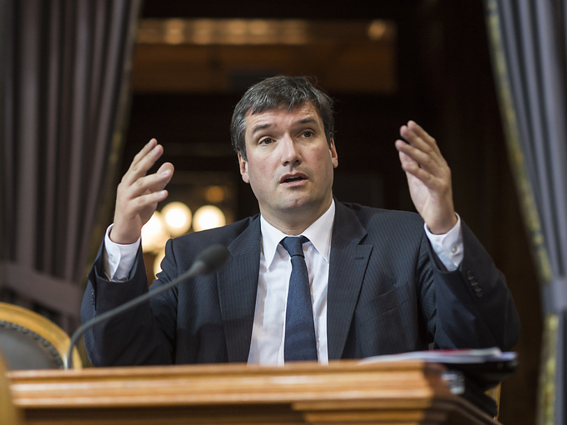 La campagne de l'UDC sur l'asile est de bas niveau, dit Levrat