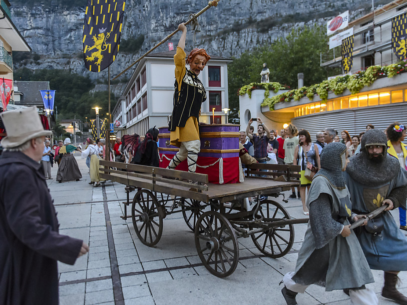 Carton plein pour la première pour 
