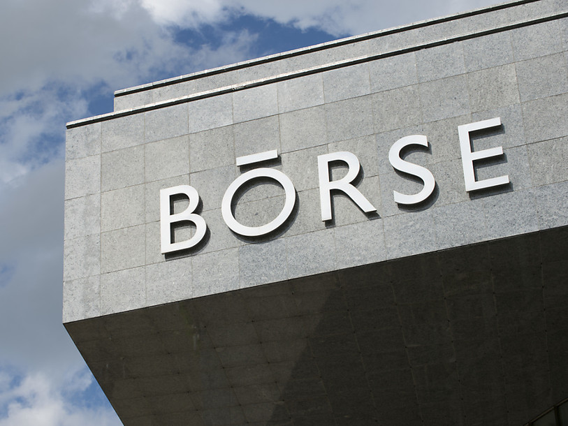 La Bourse suisse affiche un net recul, clôturant à 9183,88 points.