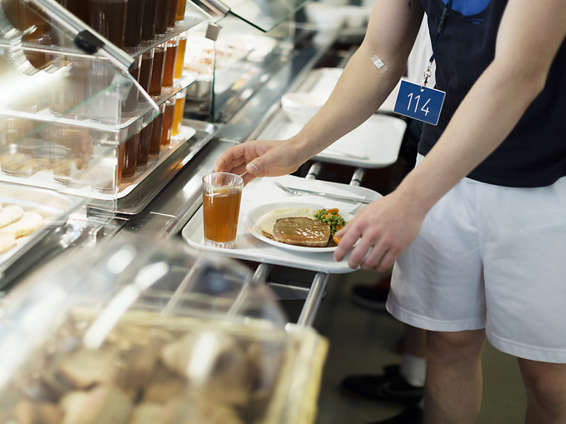 La suppression du menu sans porc passe un écueil en Bourgogne