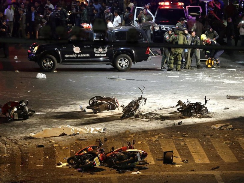 Au moins douze morts dans l'explosion d'une bombe à Bangkok