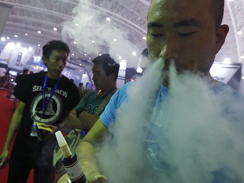 GB: des experts suggèrent que l'e-cigarette puisse être prescrite