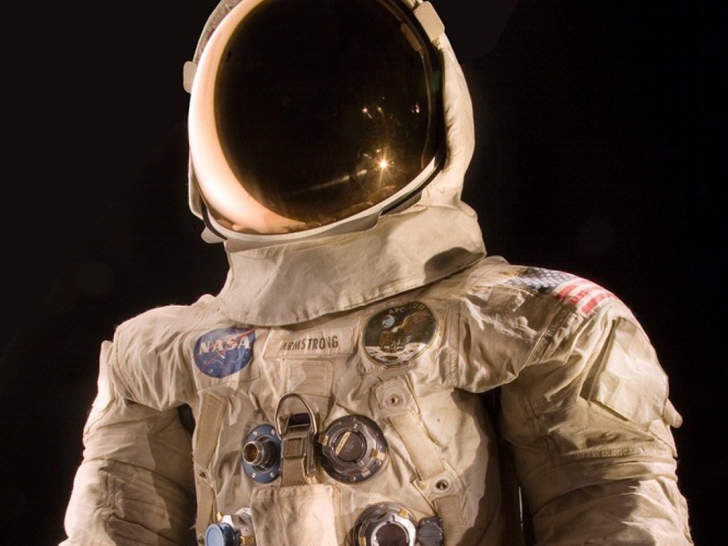 Les internautes sauvent la combinaison spatiale de Neil Armstrong