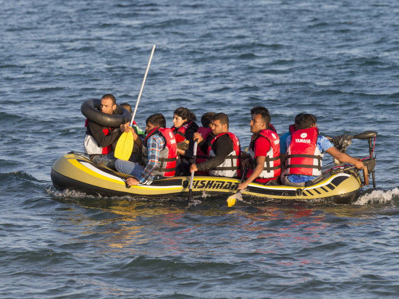 Méditerranée: 3000 migrants à la dérive sur 18 bateaux