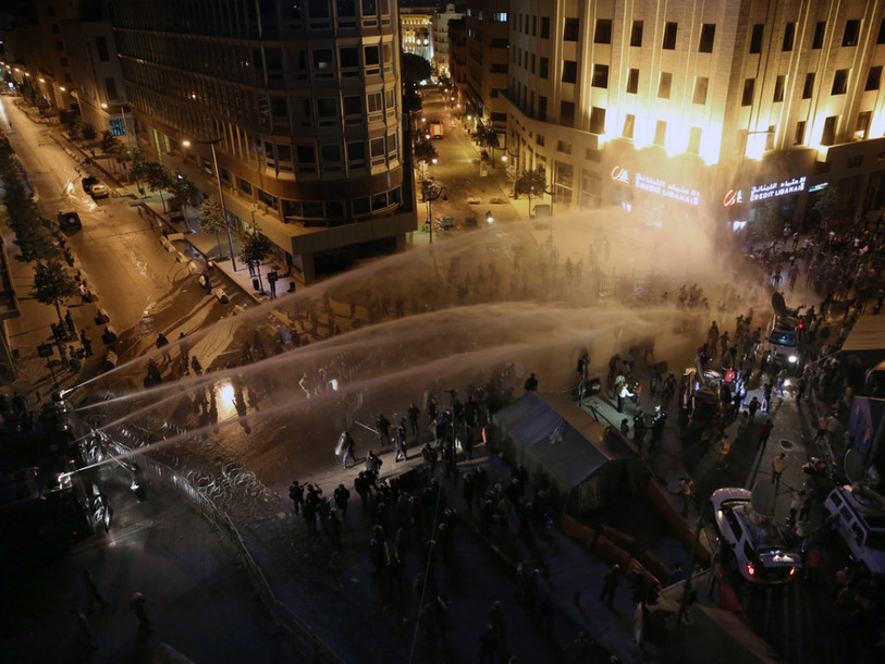 Grande manifestation antigouvernementale dans le centre de Beyrouth