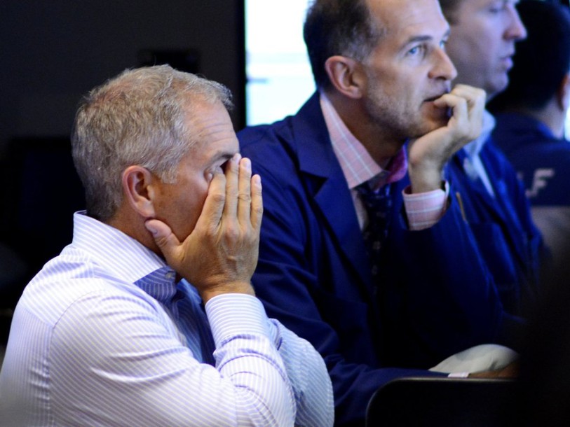 La Bourse de Shanghai continue de glisser, Tokyo se redresse