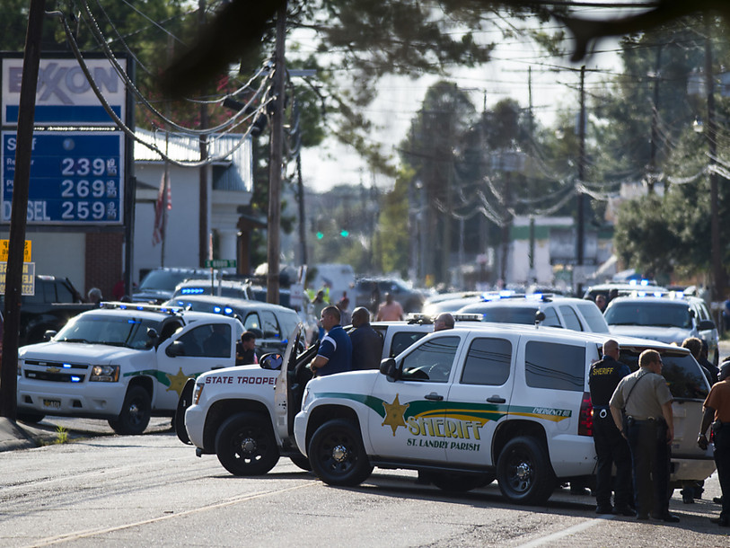 Louisiane: un homme tue deux personnes et en blesse deux autres