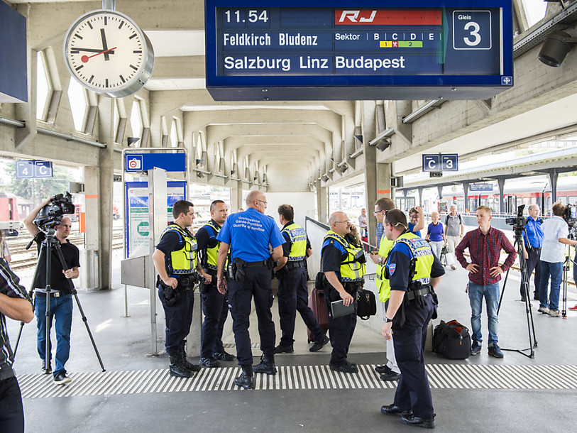 Moins de réfugiés que prévu sont arrivés en Suisse de Budapest