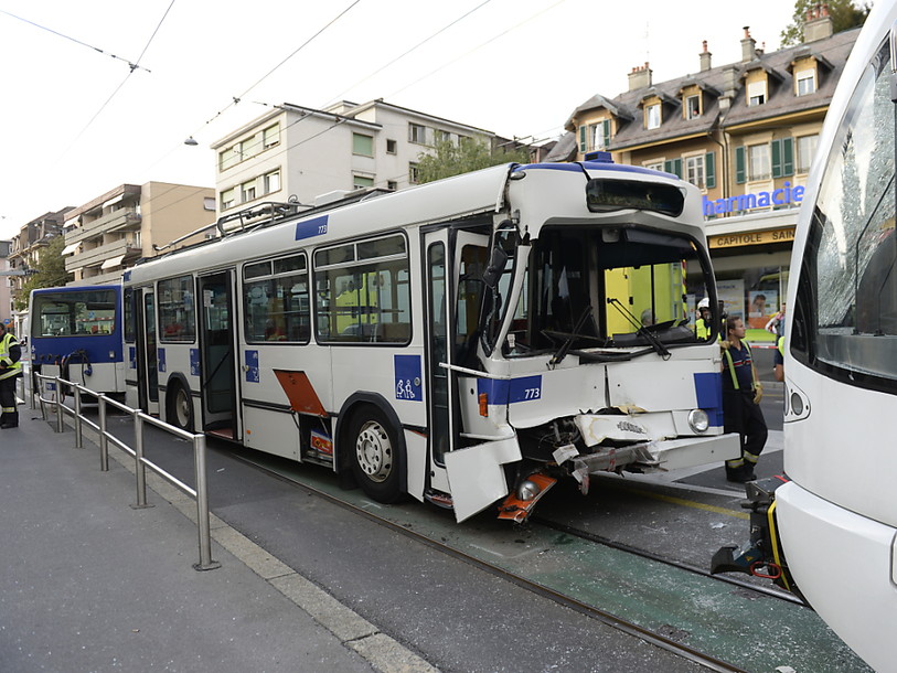 Huit blessés lors de l'accident entre un bus et le LEB à Lausanne