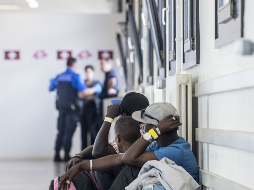 L'UDC et le PLR sont surreprésentés dans les journaux cette année