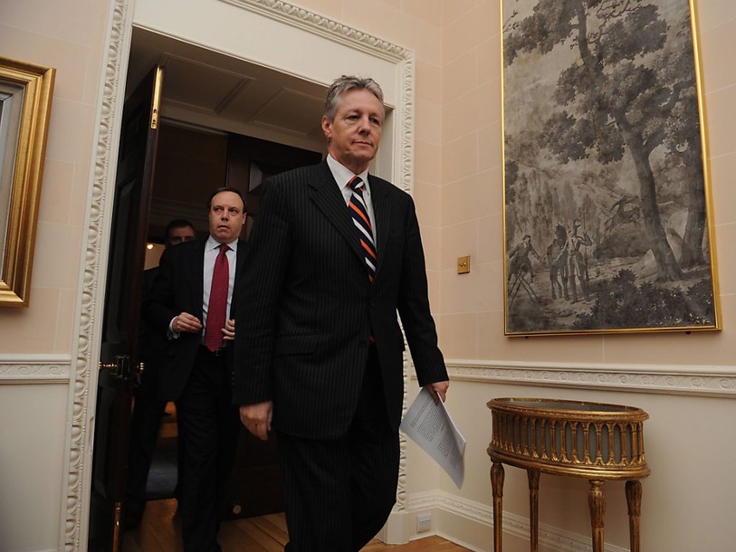 Le Premier ministre d'Ulster, Peter Robinson, va démissionner