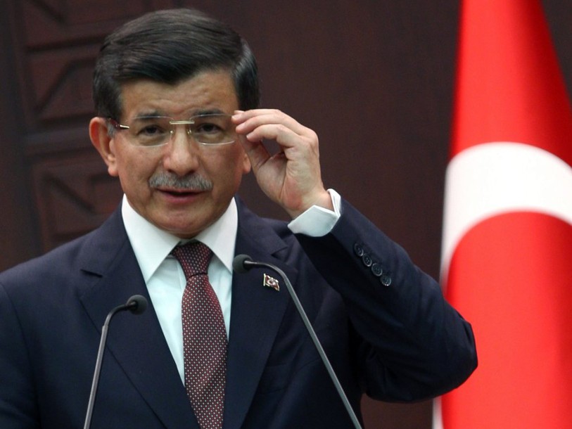 Davutoglu réélu à la tête de l'AKP en Turquie