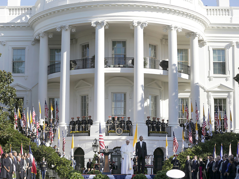 Obama et le pape François affichent leur entente sur le climat