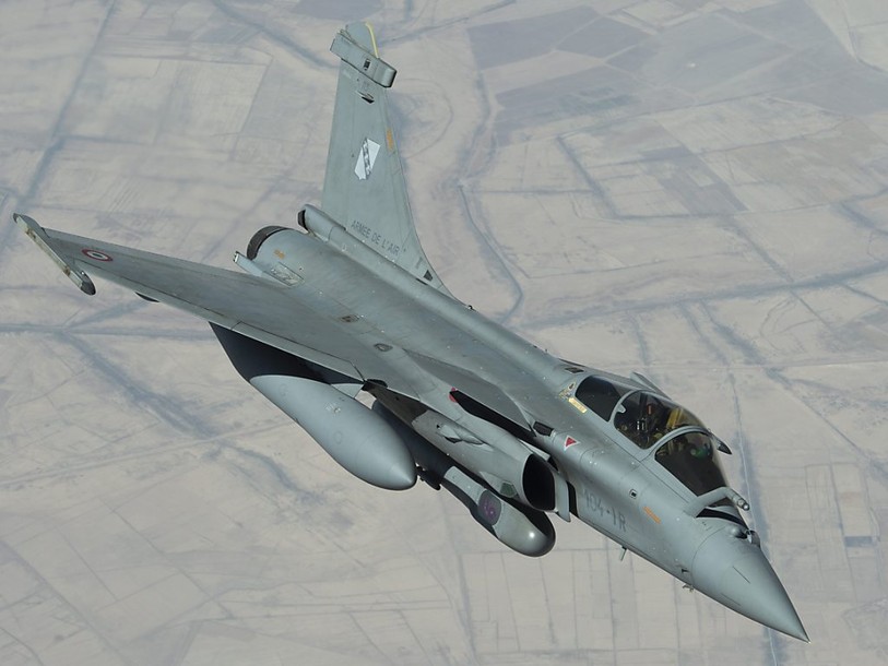 L'aviation française a détruit un camp de l'EI en Syrie (Hollande)