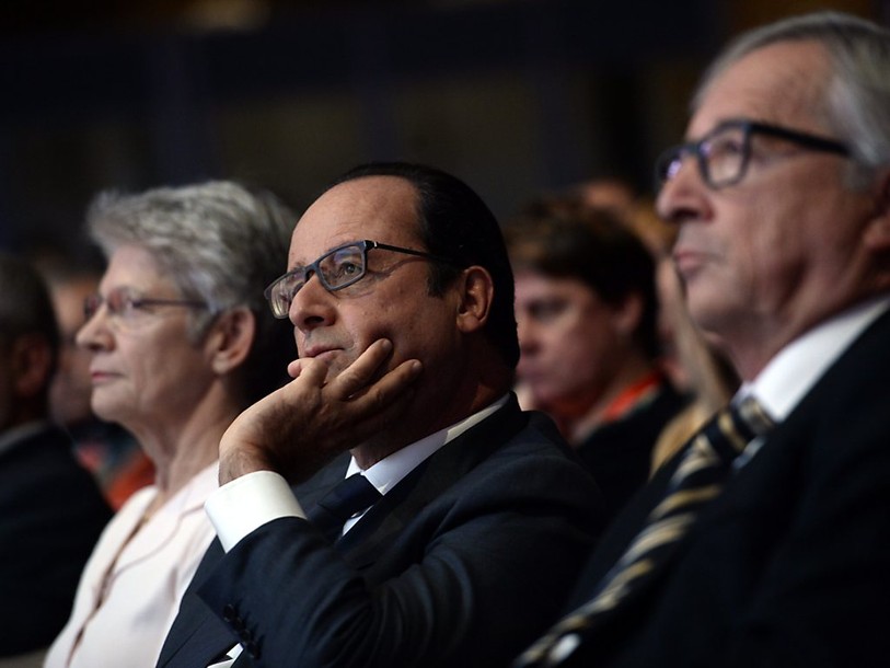 Juncker et Hollande promettent aux syndicats plus d'Europe sociale