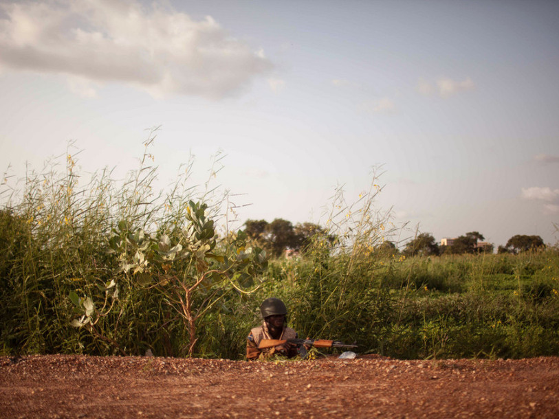 L'armée reprend la caserne des ex-putschistes au Burkina