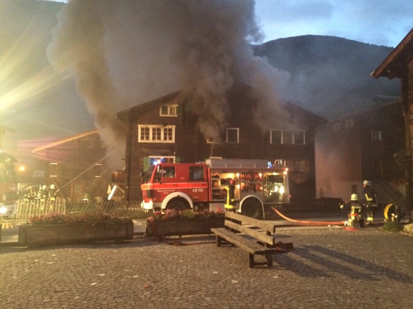 Une personne meurt dans un incendie en Valais