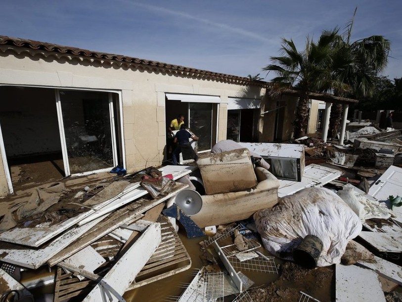 Dix-sept morts dans les inondations sur la Côte d'Azur