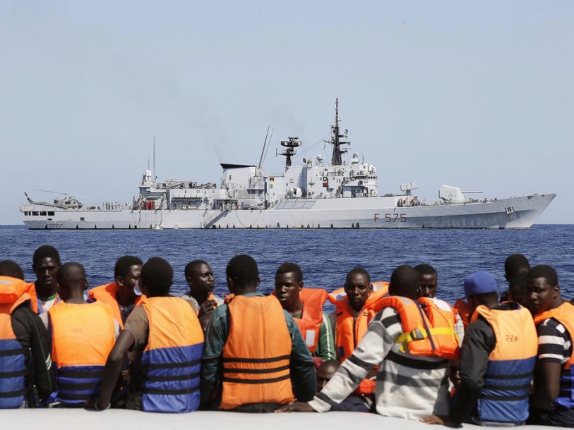 Crise migratoire: l'UE s'attaque aux passeurs en Méditerranée