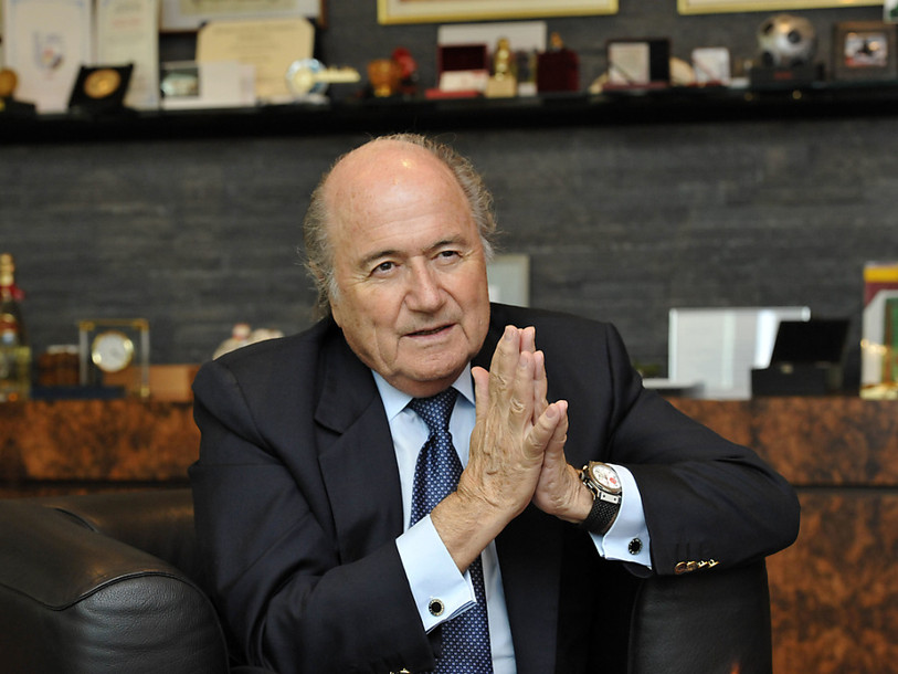 Le président de la FIFA Blatter fait recours contre sa suspension