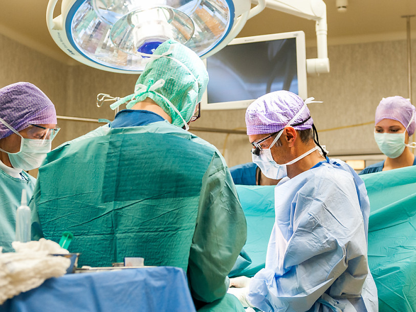 Trop de bavardage en salle d'opération favorise les infections