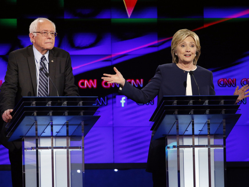 Clinton et Sanders ont débattu de l'économie et des armes à feu