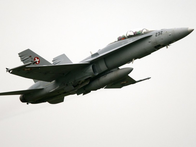 Moscou dénonce un incident impliquant un F/A-18 suisse à Bienne