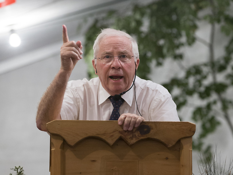 L'UDC doit prendre la voie du compromis, pour Blocher