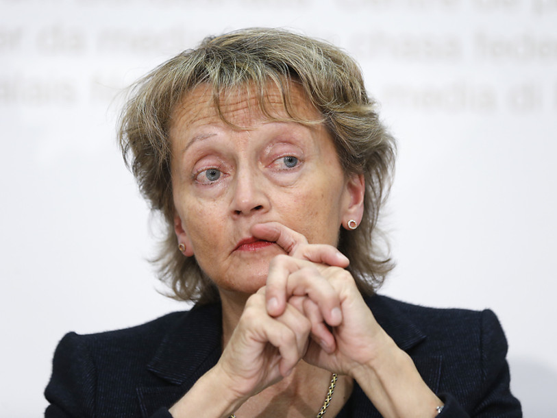 La pression augmente sur Eveline Widmer-Schlumpf