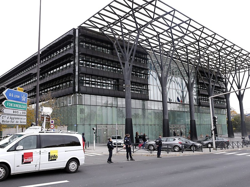 Un avocat blesse grièvement le bâtonnier de Melun et se suicide