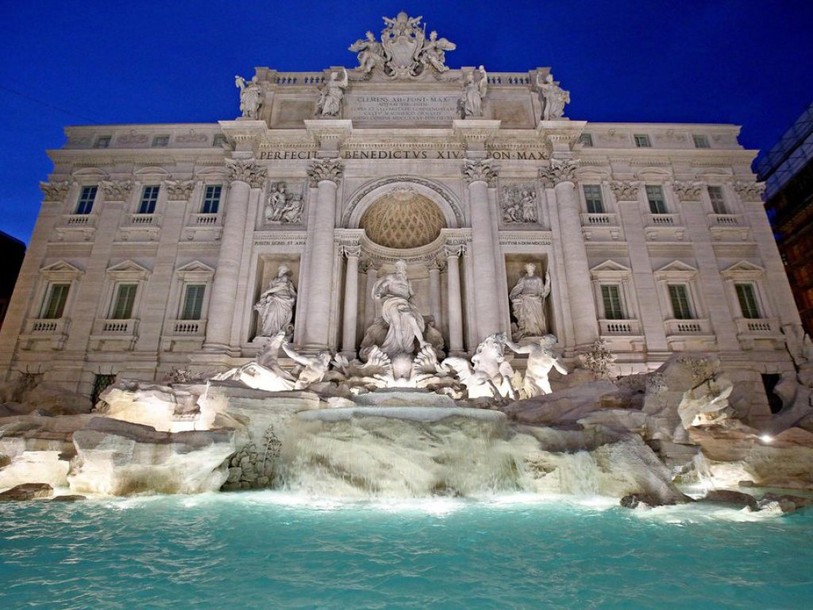 La fontaine de Trevi rendue à Rome et ses touristes