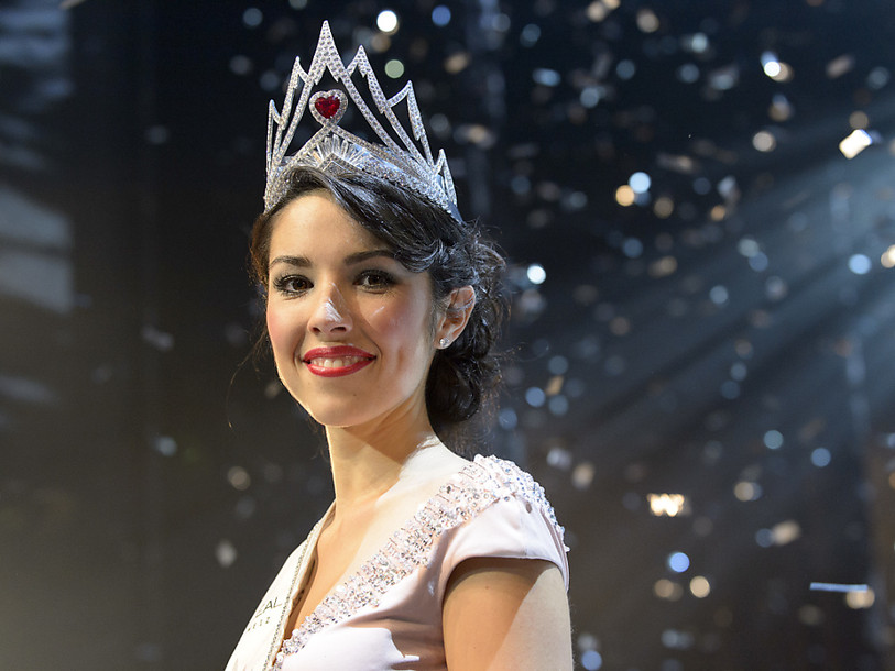La Fribourgeoise Lauriane Sallin désignée Miss Suisse 2015