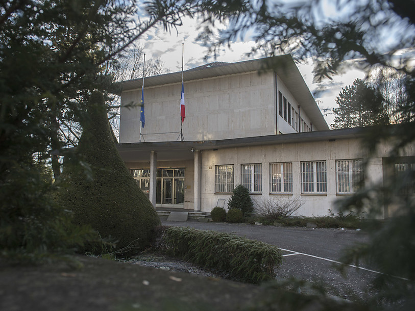 Fedpol renforce la sécurité des bâtiments diplomatiques français