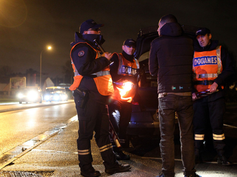 Attentats à Paris: la traque se poursuit