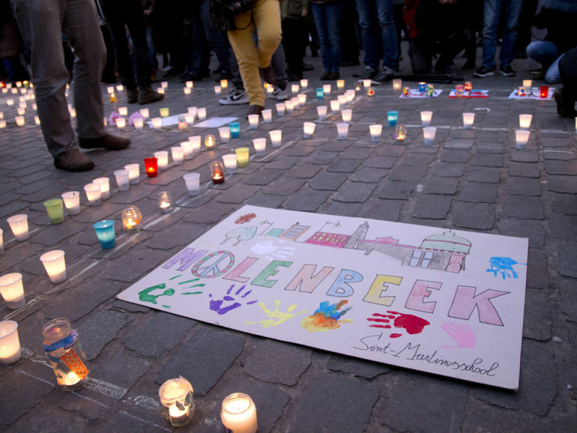 Hommage aux victimes de Paris dans le quartier belge de Molenbeek