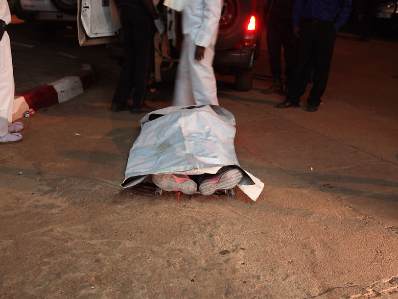 Trois suspects recherchés après l'attaque à Bamako