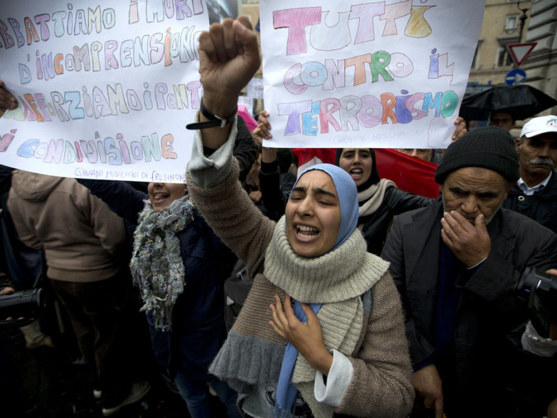 Des musulmans manifestent en Italie pour dénoncer le terrorisme