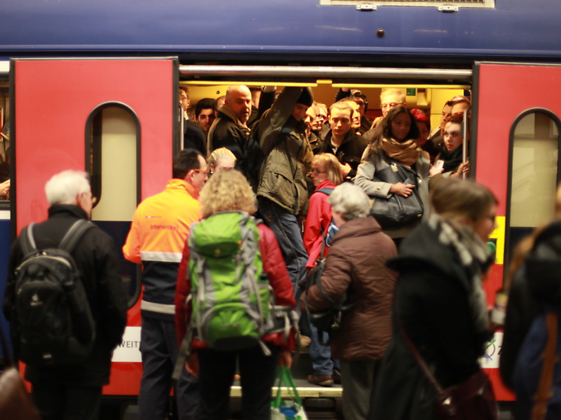Perturbations sur l'axe est-ouest