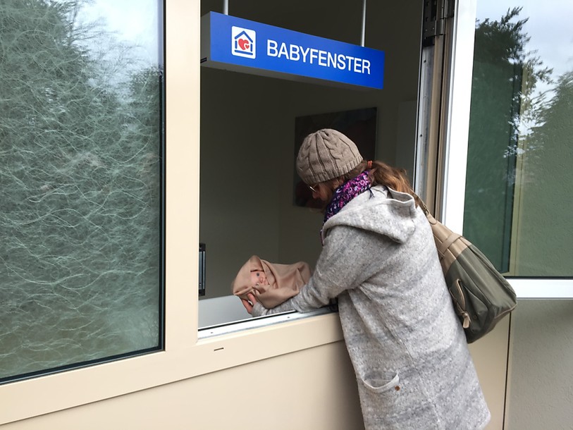 Une fenêtre à bébés inaugurée à Bâle