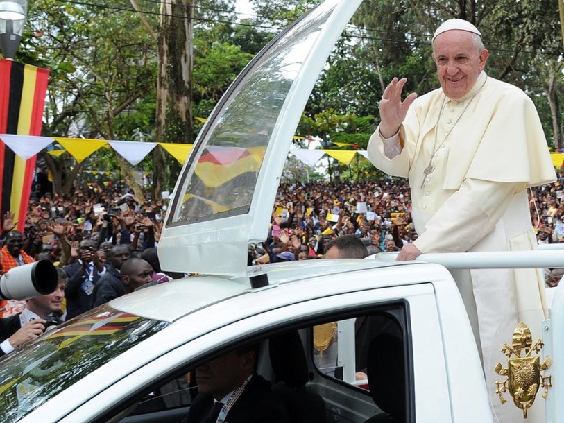 Le pape François honore les martyrs en Ouganda et l'oecuménisme