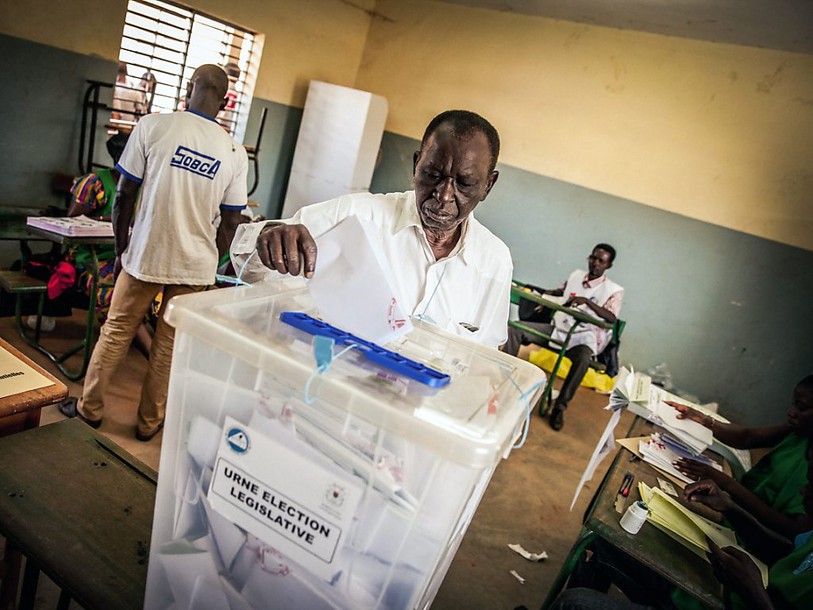 Le Burkina Faso a voté pour parachever la transition