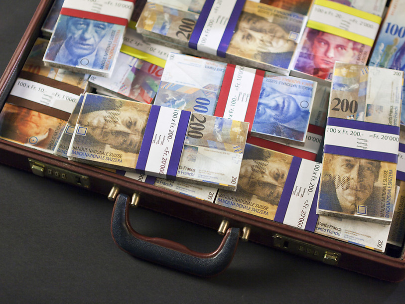 Pour l'échange automatique d'informations, sans amnistie fiscale