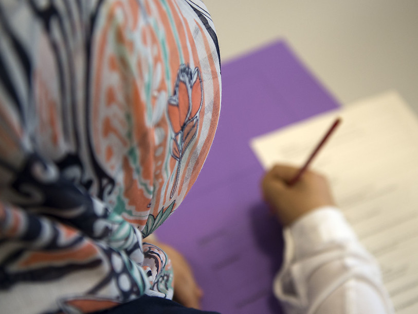 Non à l'interdiction du port du voile à l'école