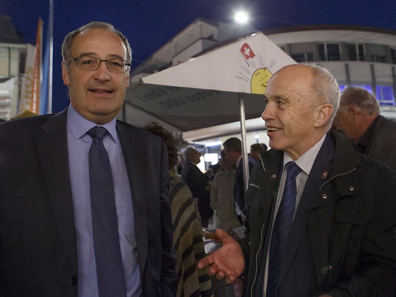 Guy Parmelin à la défense et Ueli Maurer aux finances