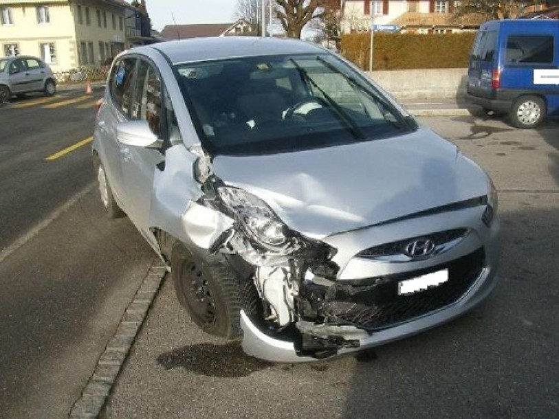Trois blessées dans deux accidents de la route